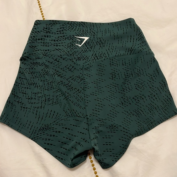 Gymshark Green Shorts - Picture 2 of 3